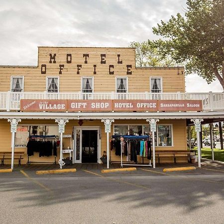 Comfort Inn At Buffalo Bill Village Resort Коуди Екстериор снимка