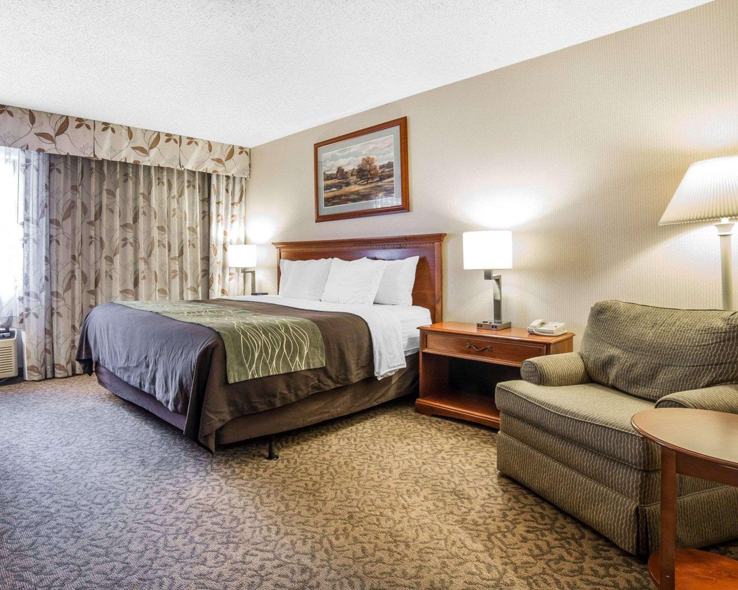 Comfort Inn At Buffalo Bill Village Resort Коуди Екстериор снимка