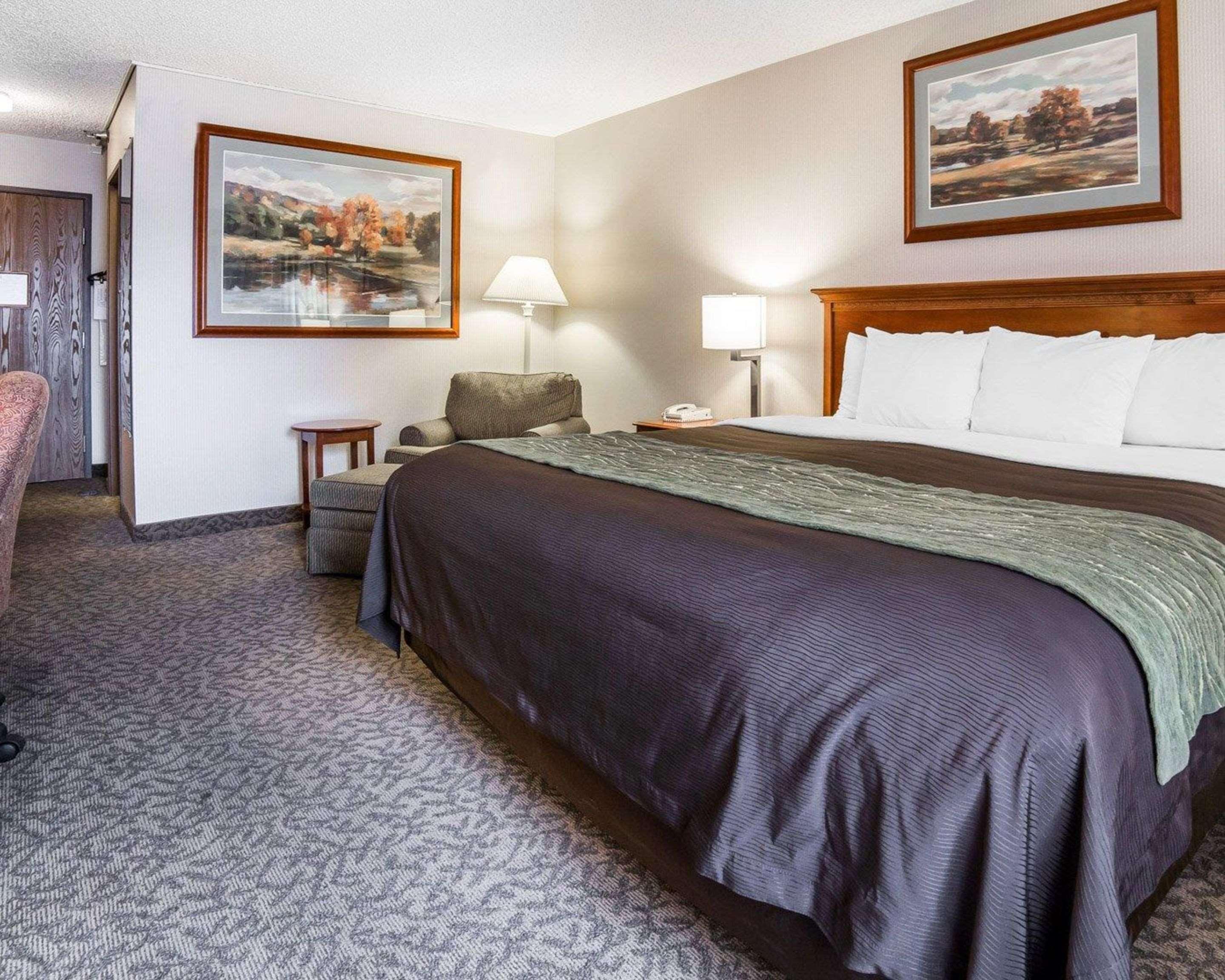 Comfort Inn At Buffalo Bill Village Resort Коуди Екстериор снимка