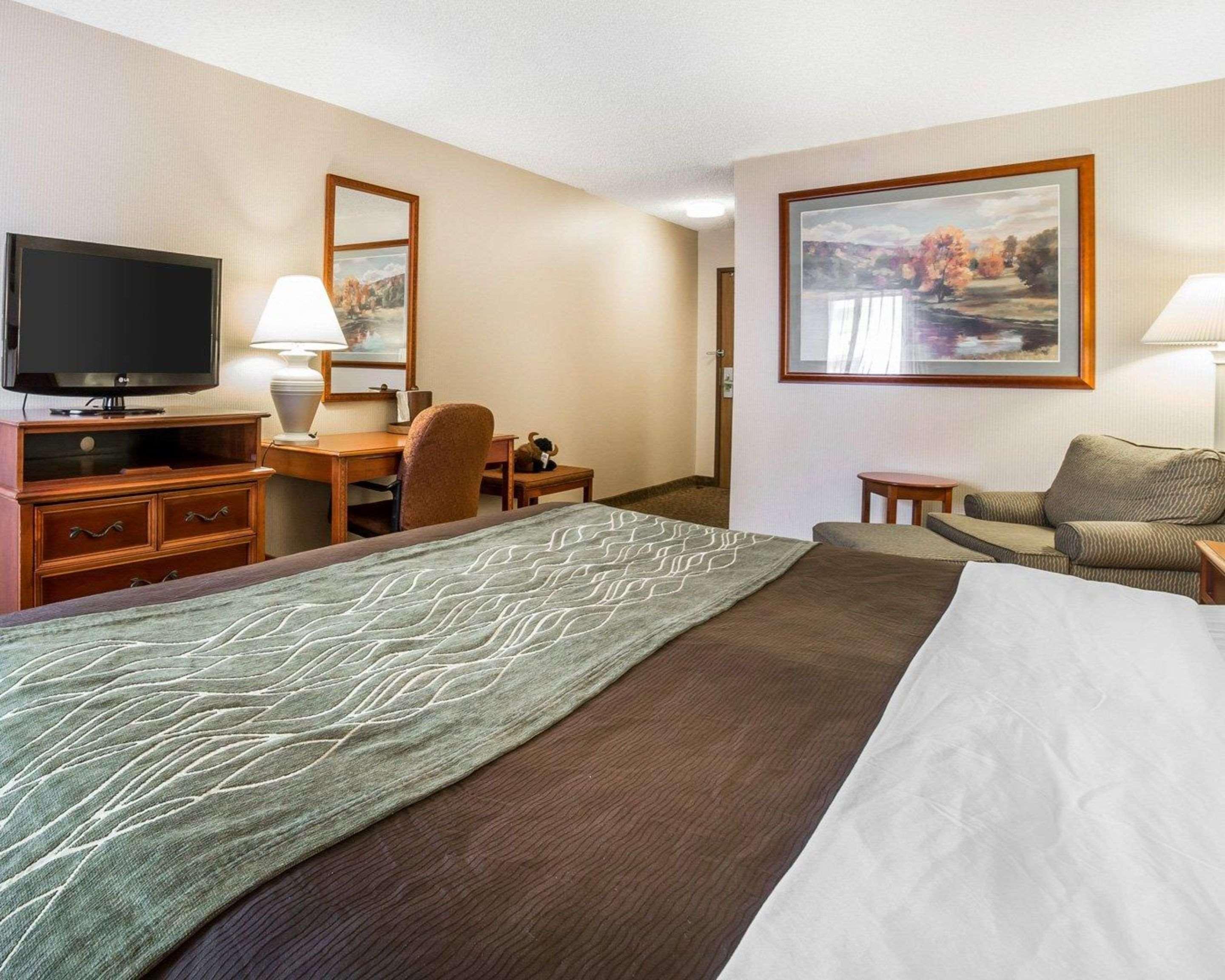Comfort Inn At Buffalo Bill Village Resort Коуди Екстериор снимка