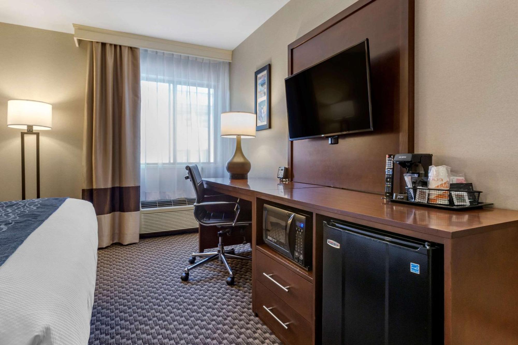 Comfort Inn At Buffalo Bill Village Resort Коуди Стая снимка