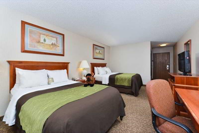 Comfort Inn At Buffalo Bill Village Resort Коуди Екстериор снимка